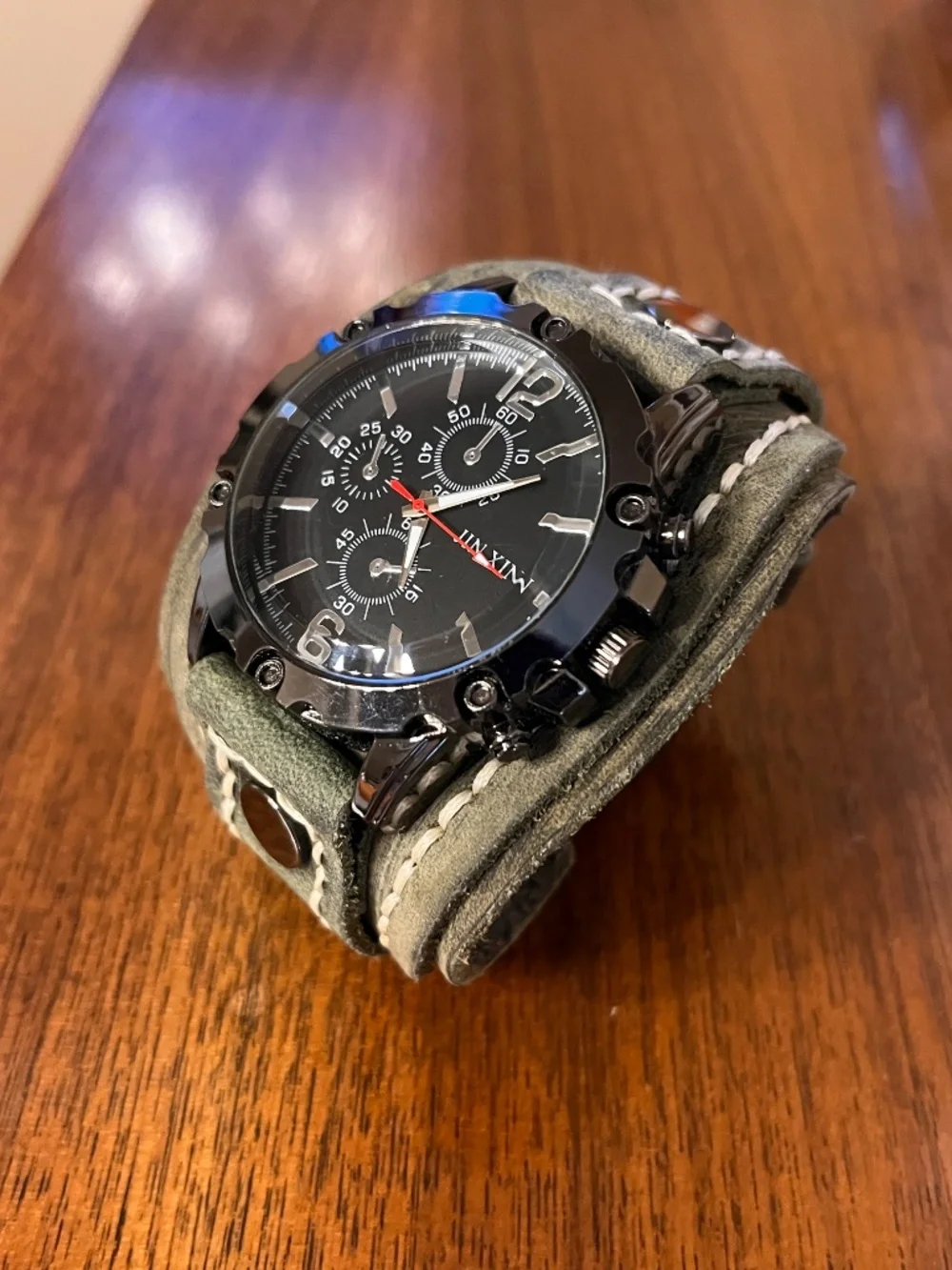 Men's JIN XIN brand oversized watch with khaki green suede band